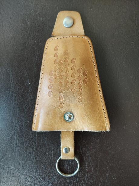 Kožená kľúčenka,