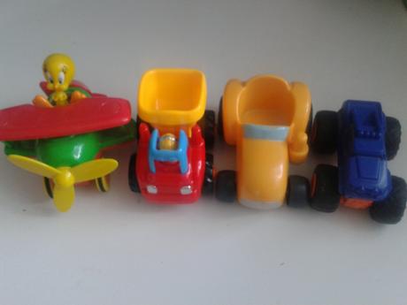 Sada 2ks autíčok cca 5 cm, 