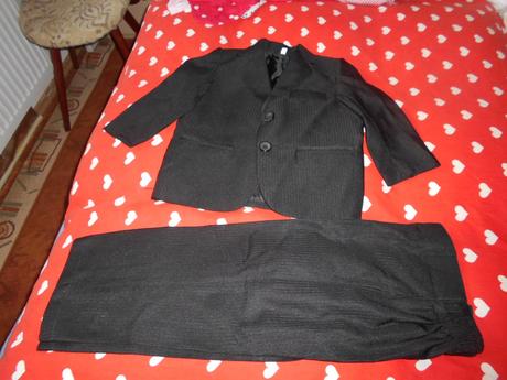 Chlapčenský oblek, 98