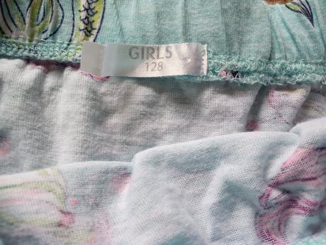 Svetlomodrá sukňa, 128