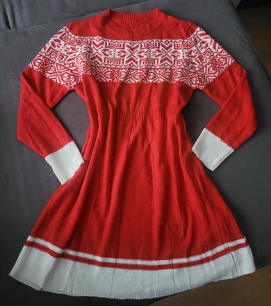 Krásne pletené šaty, 