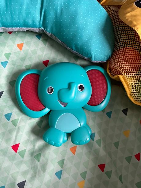 Bright starts deka na hranie 5v1,