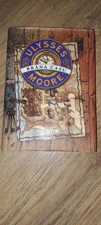 Brána času, j. moore,