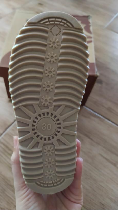 Dievčenské snehule, 30