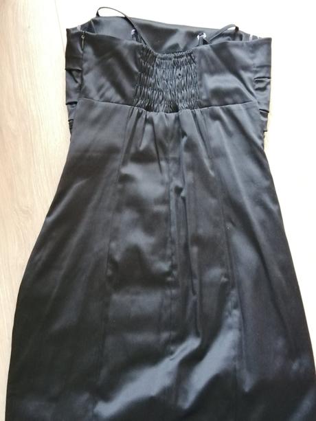 Spoločenské šaty, 36