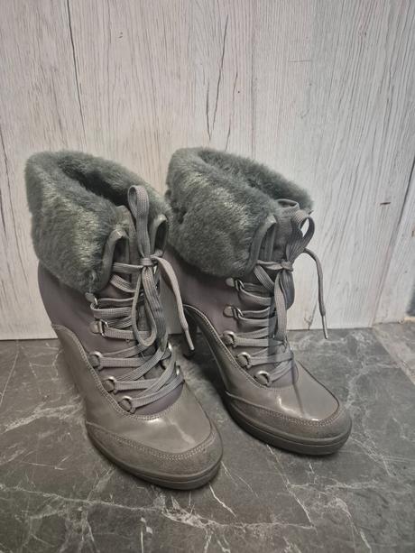 Kotnikove čižmy, guess,38