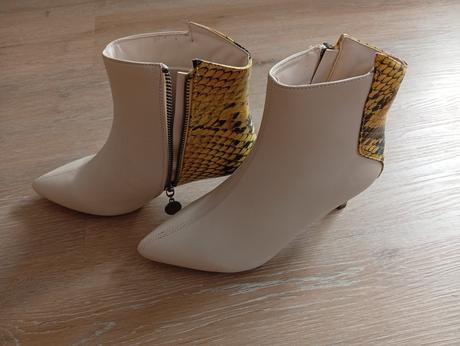 Extravagantné topánky, 36