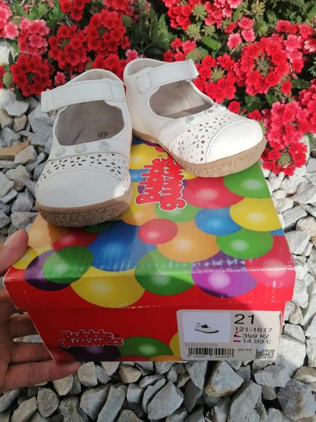 Biele sandálky, bubble gummers,21