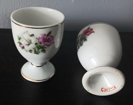 2x stojanček na vajíčka, 