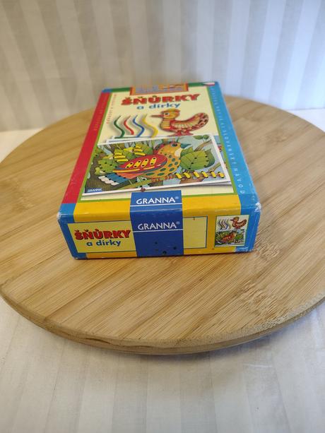 Retro hra šnúrky a dierky, granna, 2003, nekomplet,