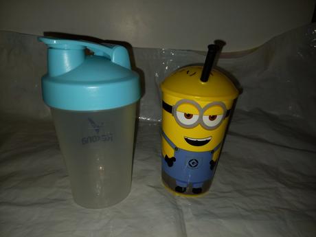 Šálky, hrnčeky, shaker, 