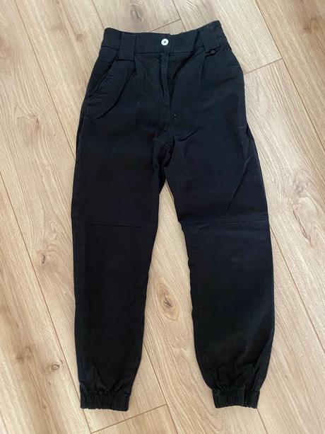 Nohavice, bershka,34