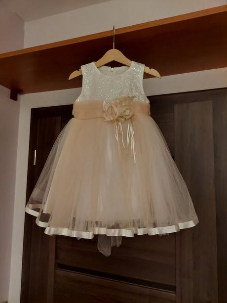 Slávnostné šaty, 86