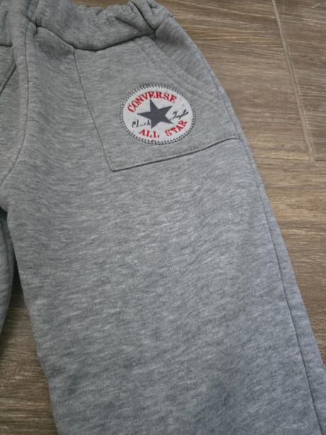 Hrubšie tepláky č.122, converse,122