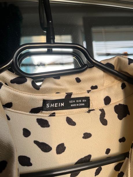 Šaty košelove kremove cierna kratke dlhy rukav, m