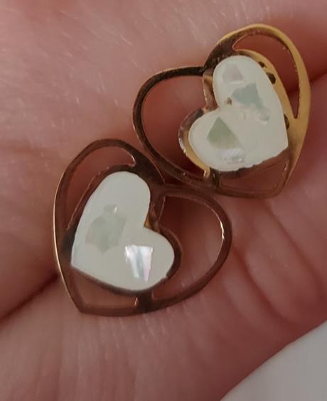 Náušnice z chirurgickej ocele, 