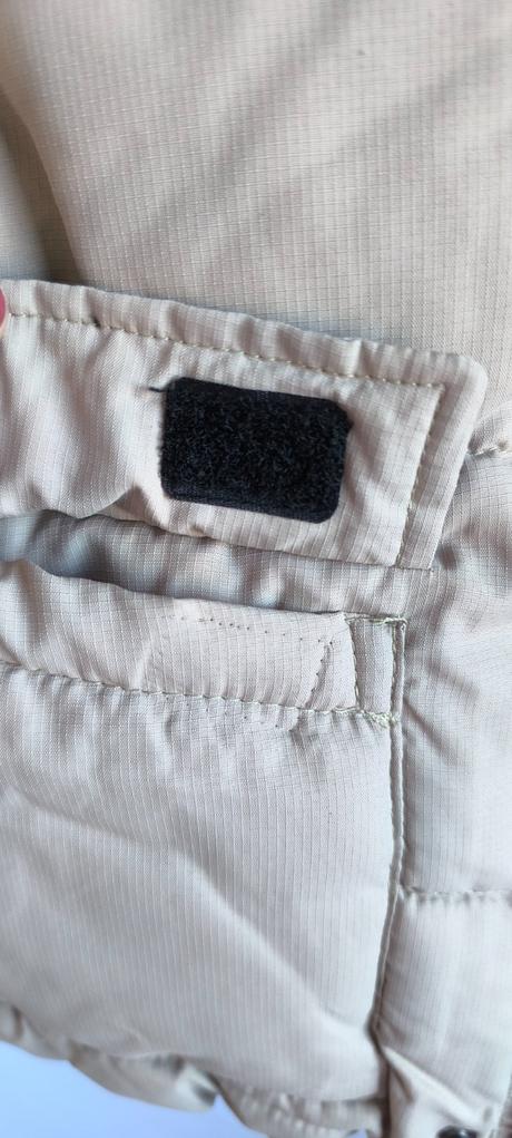 Hnedá vesta, reserved,146