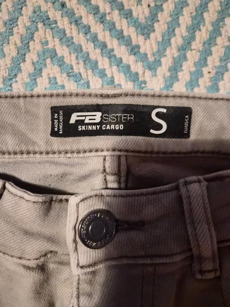 Rifle s vreckami v.s, fishbone,s