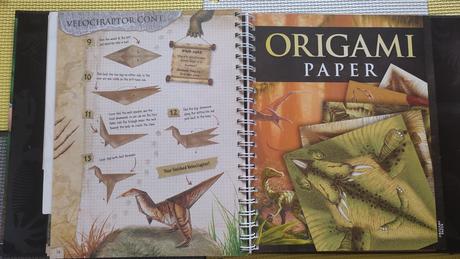 Dinosaur giant activity book top stav - 4b, 