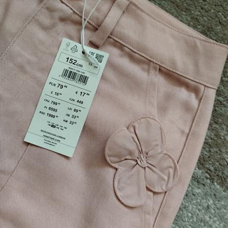 Štýlové nohavice reserved s kvetmi - nové s visačk, reserved,152 / 158