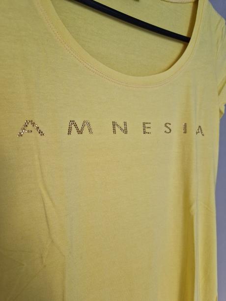 Amnesia tričká, s