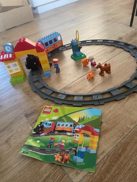 Lego 10507 vlacik s tratou, 