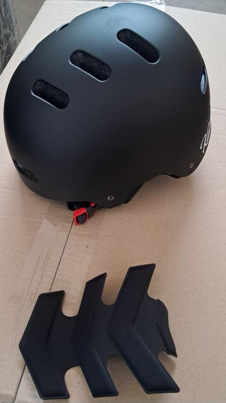 Prilba ba skate,kolobezku,pumtrack -kukirin, l