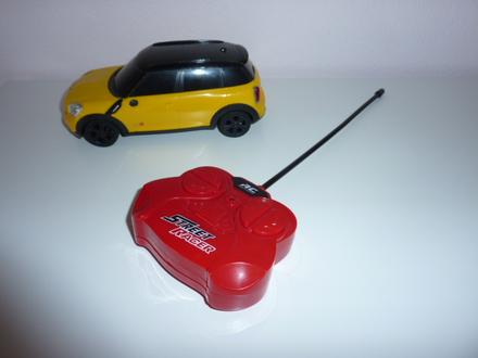 Auto na diaľkové ovládanie mini, 