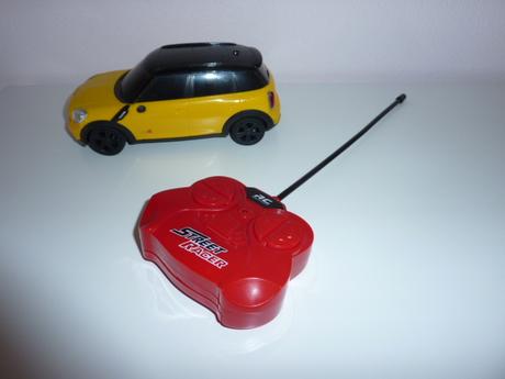 Auto na diaľkové ovládanie mini, 