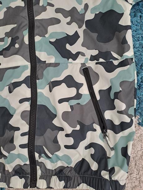 Vetrovka, reserved,146