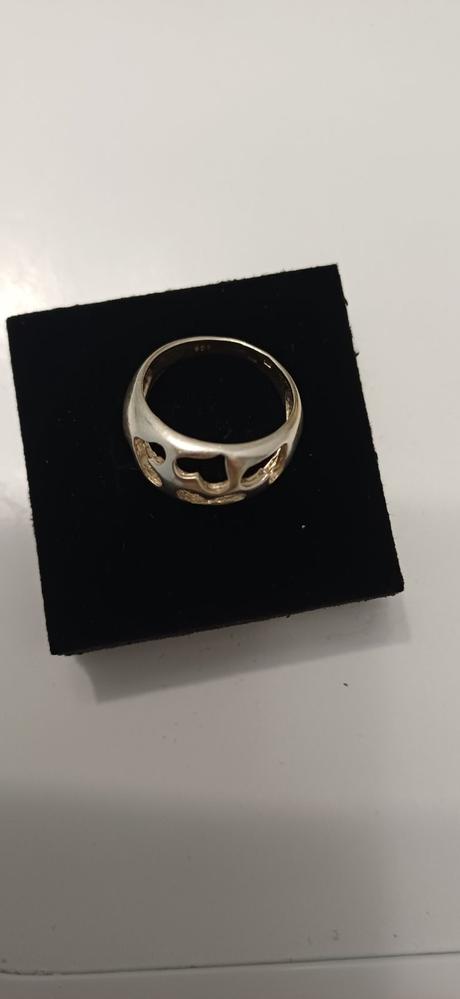 Strieborný prsteň, 