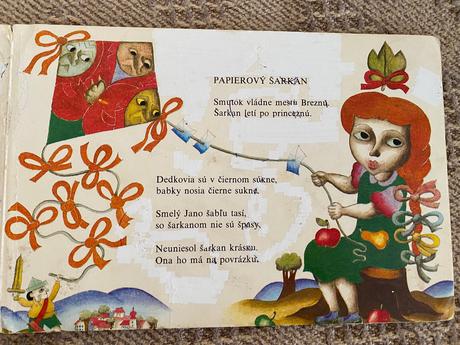 Retro staré leporelo všetko letí čo má krídla 1982,