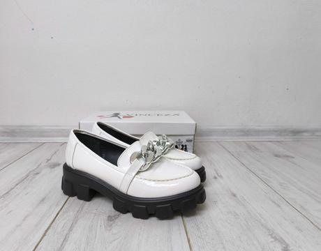 Mokasíny s retiazkou vinceza 38,5, 39