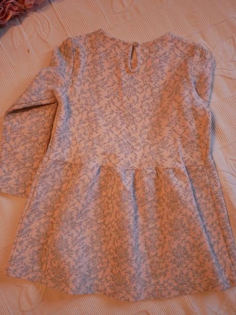 Elegantne saty so striebornymi kvetmi zara, zara,104