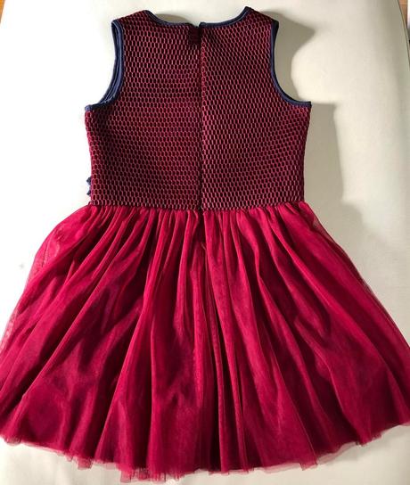 134/140 prilezitostne saty,9-10 r., 140