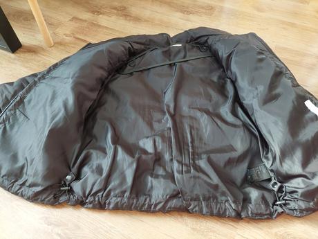 Cierna zimna bunda s kapucnou, h&m,170