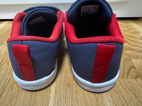 Adidasky, adidas,32