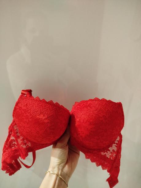 Celovystuzena podprsenka, 90b