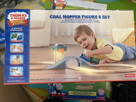 Thomas koľajnice s mostom vlak,