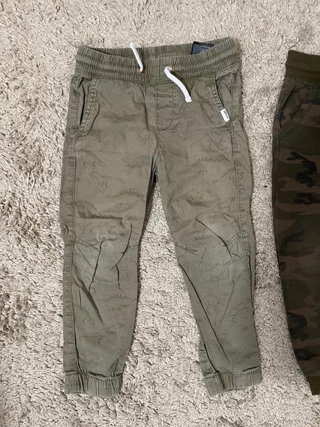 Nohavice h&m -tepláky darujem, h&m,104