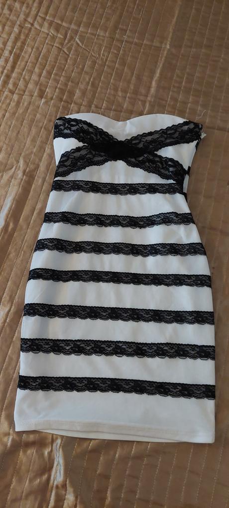 Šaty s čipkou, terranova,s