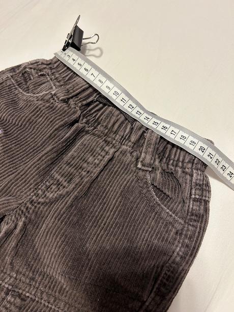 Mencestrove nohavice, 74