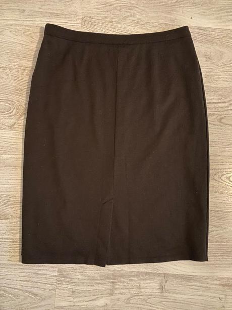 Dámska sukňa, 46