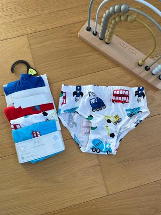 Nové - nenosené slipy 110, f&f,110