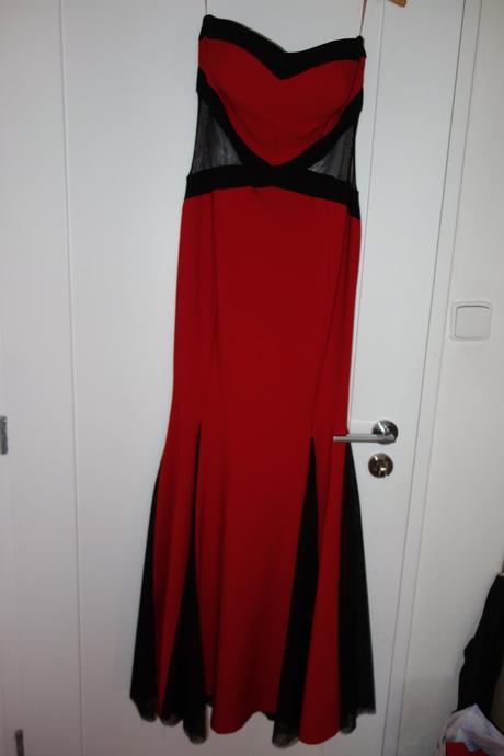 Červené plesové šaty m, m