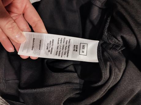 Trblietavé šaty, orsay,38