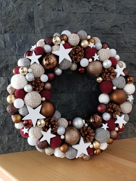 Veľký vianočný veniec s priemerom 47cm, 
