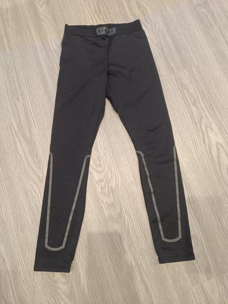 Teplé legíny, decathlon,140