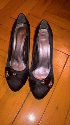 Slávnostné lodičky, 37