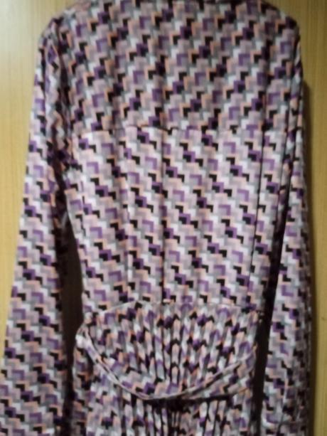 Dámske koselove šaty z plisovanou suknou, m